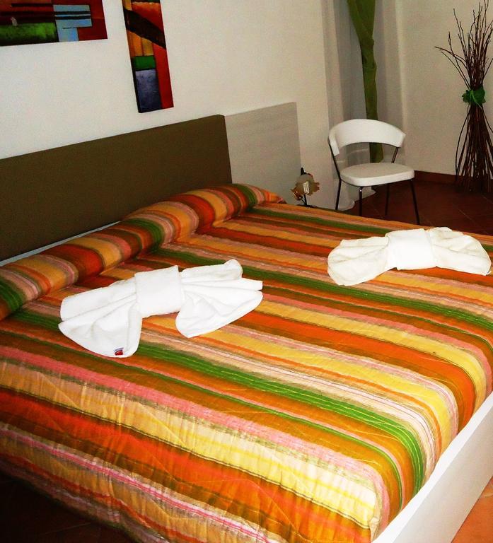 Bed and Breakfast Ciuscia Calatabiano Habitación foto